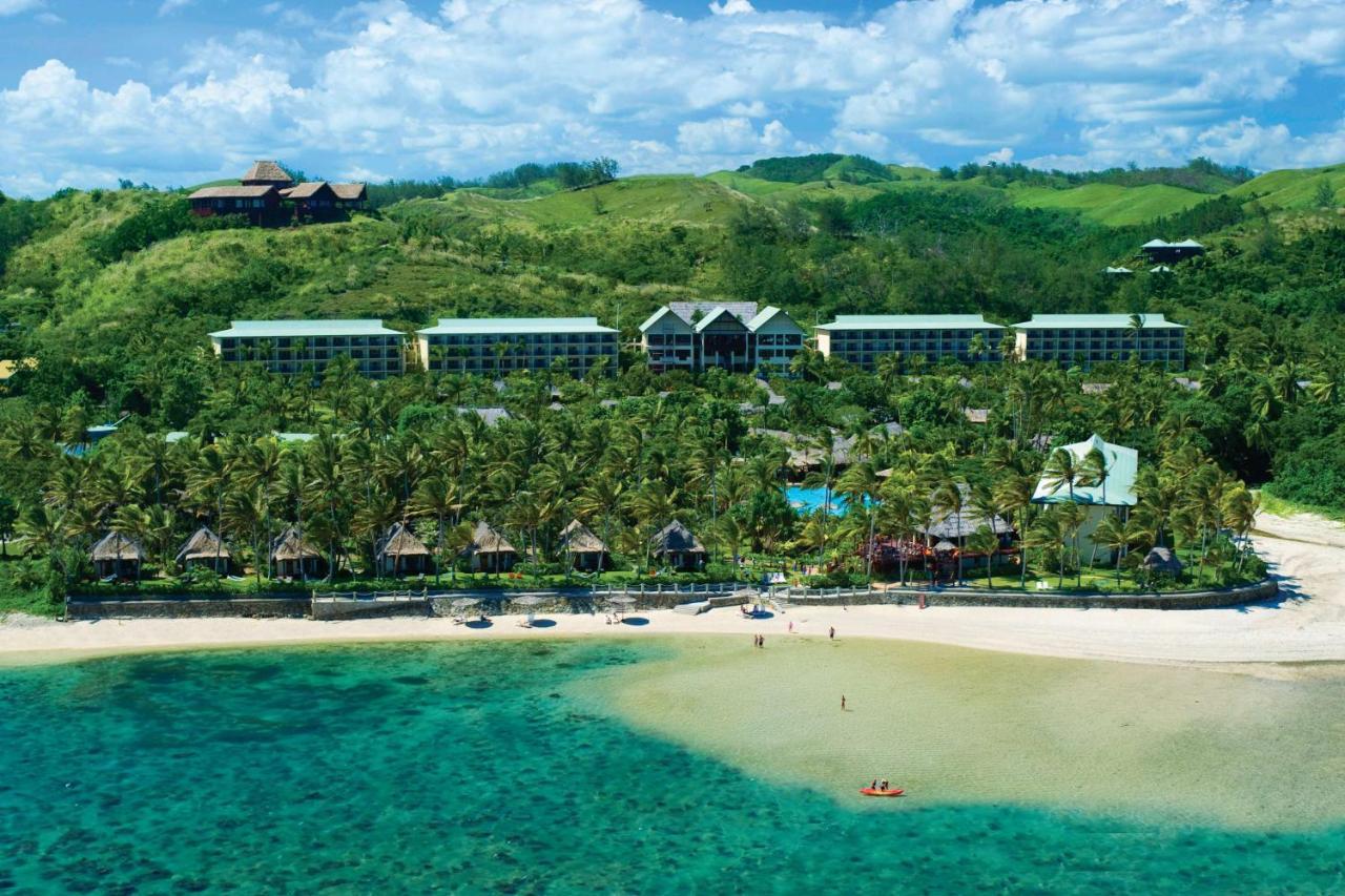 Outrigger Fiji Beach Resort Korotogo Esterno foto The resort