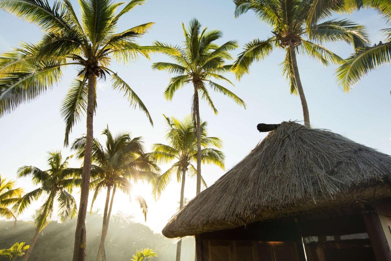 Outrigger Fiji Beach Resort Korotogo Esterno foto A hut in the village of Avatele