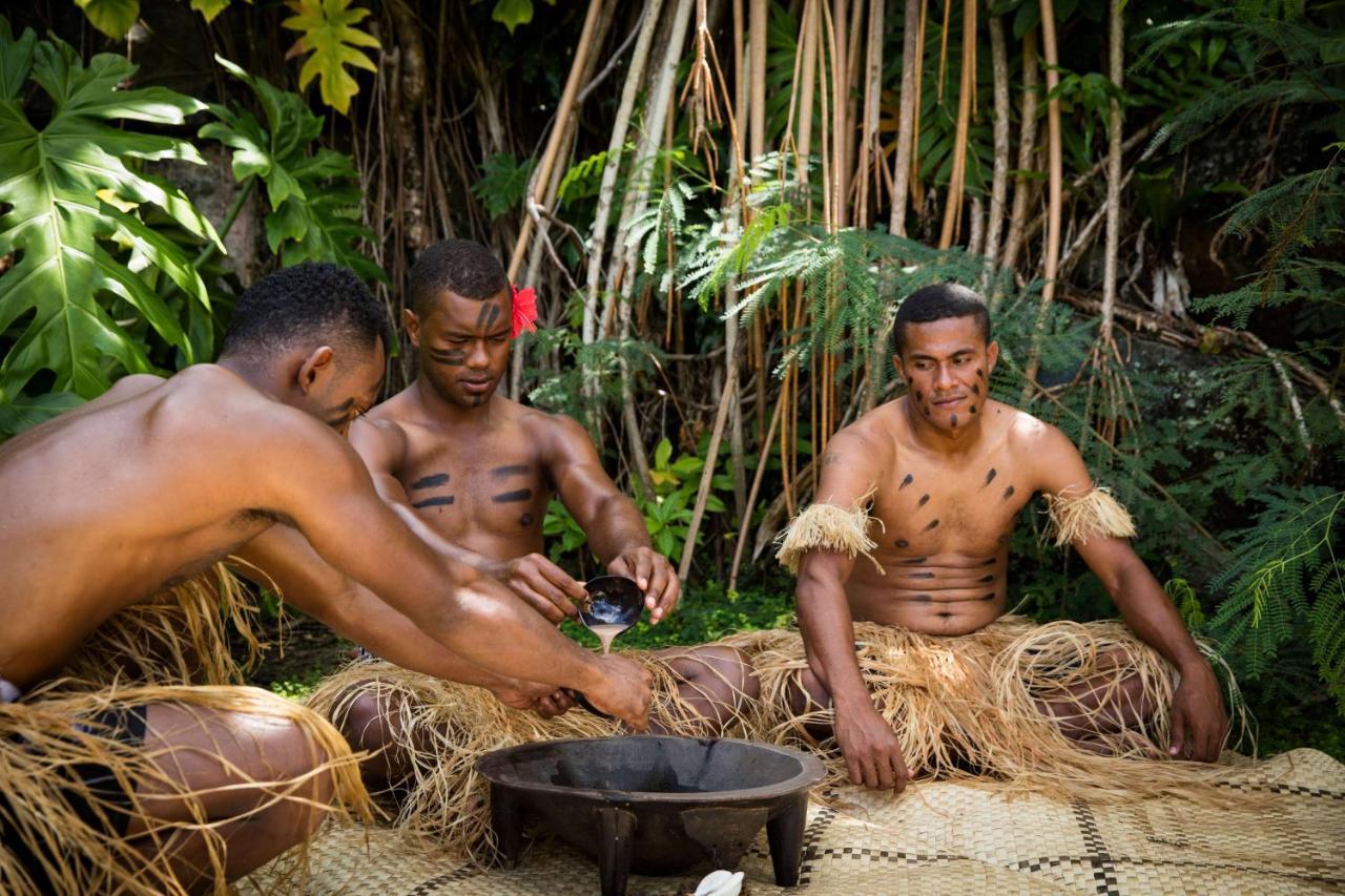 Outrigger Fiji Beach Resort Korotogo Esterno foto Kava ceremony in Fiji