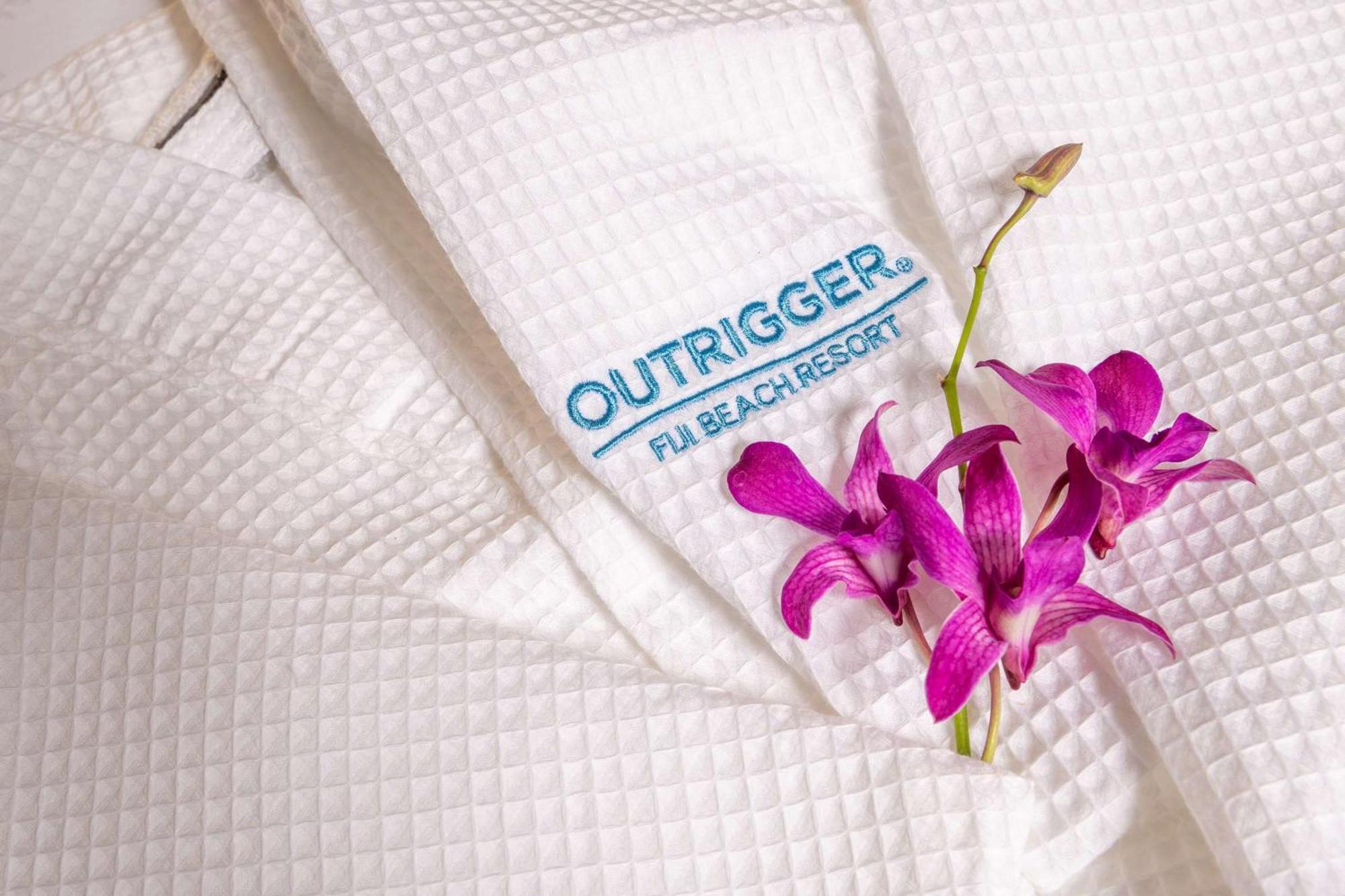 Outrigger Fiji Beach Resort Korotogo Esterno foto