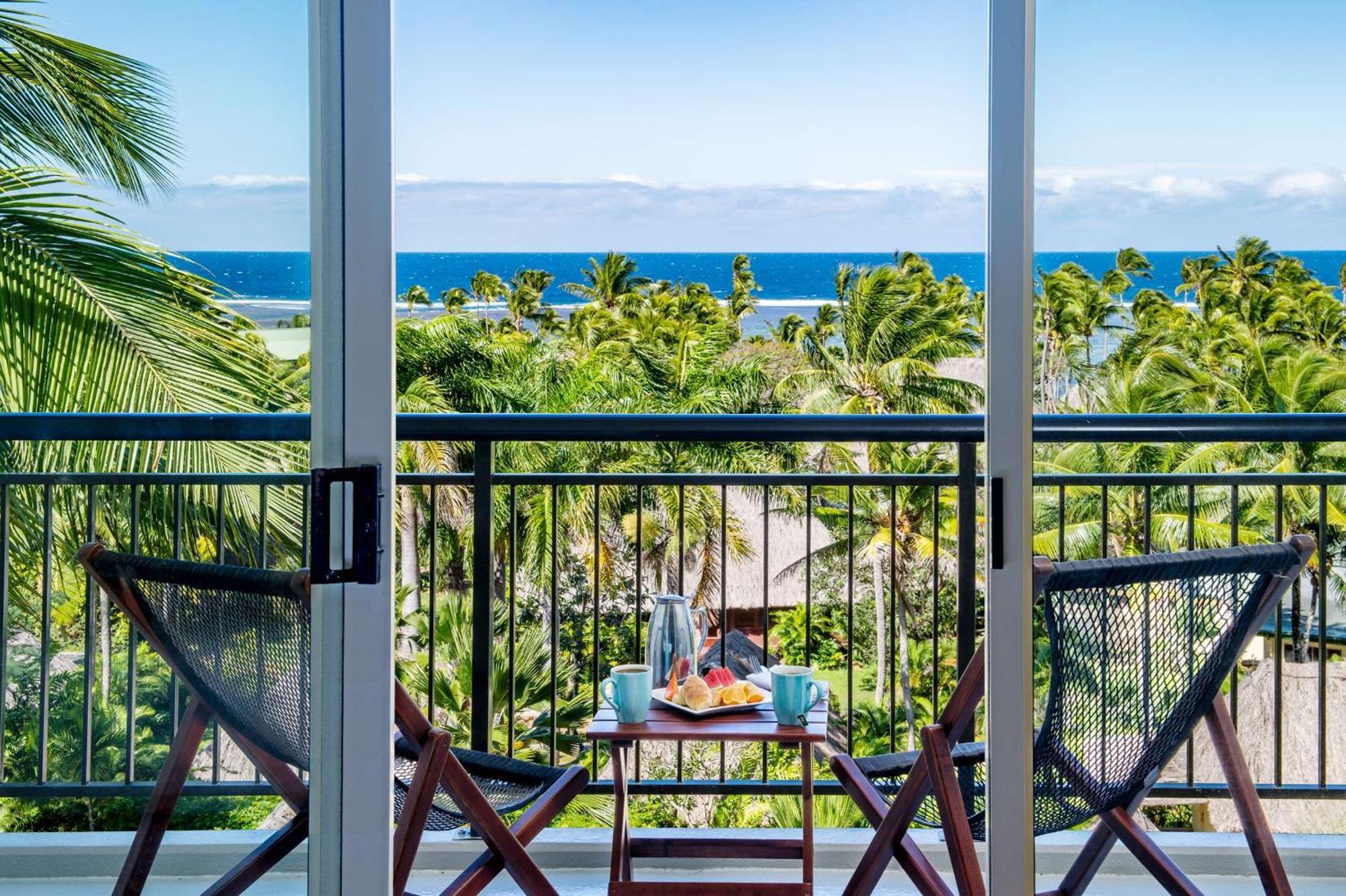 Outrigger Fiji Beach Resort Korotogo Esterno foto View from a balcony