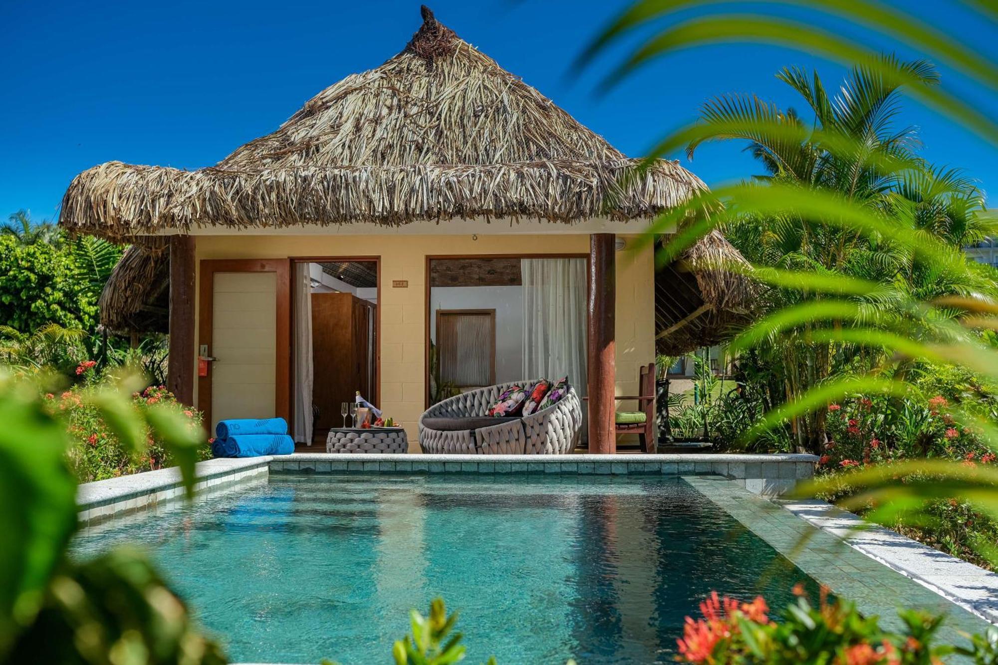 Outrigger Fiji Beach Resort Korotogo Esterno foto